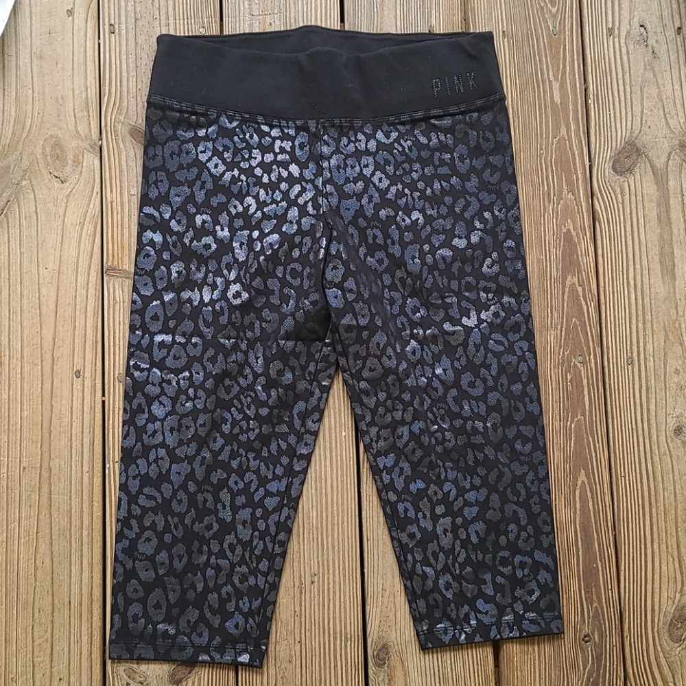 Victoria's Secret Capri Leggings/Yoga